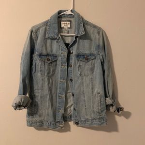 BRAND NEW 🎉🎉 over sized jean jacket